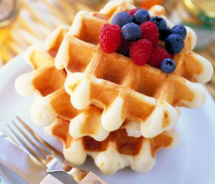 Study on Appearance Differentiation and Serialization Design of Waffle Cake Machine